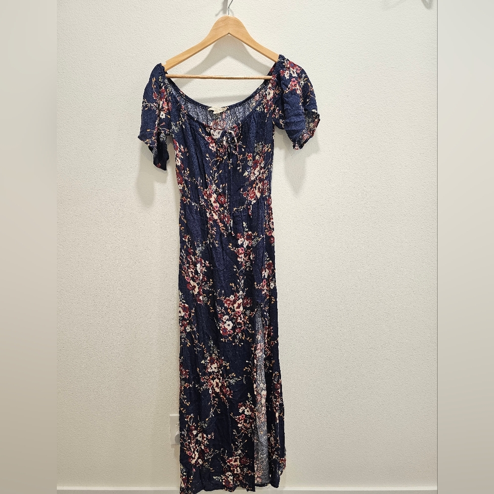 Off shoulder dress with side slit